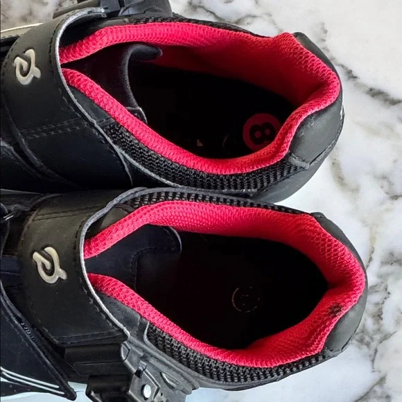 Peloton Black and Red Cycling Shoes - Picture 5 of 14